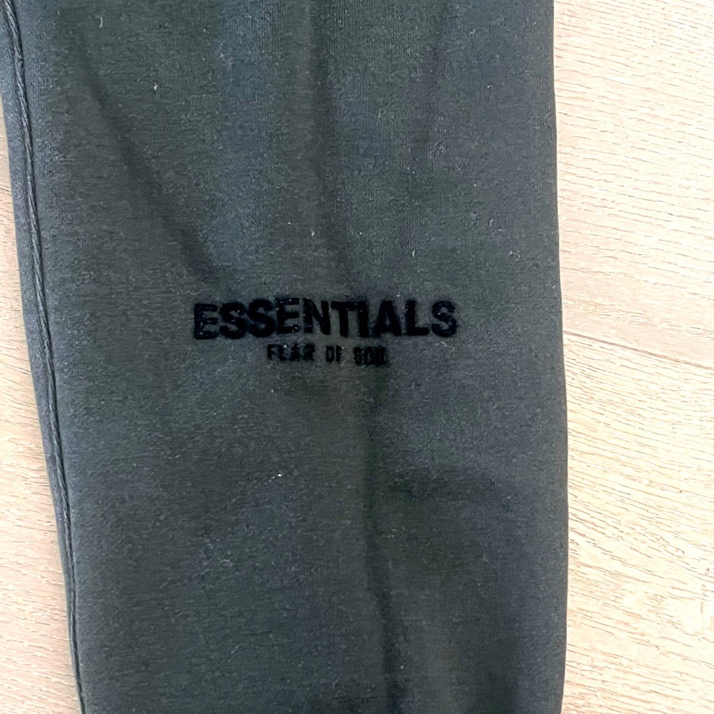 Original Fear of god Essential pants